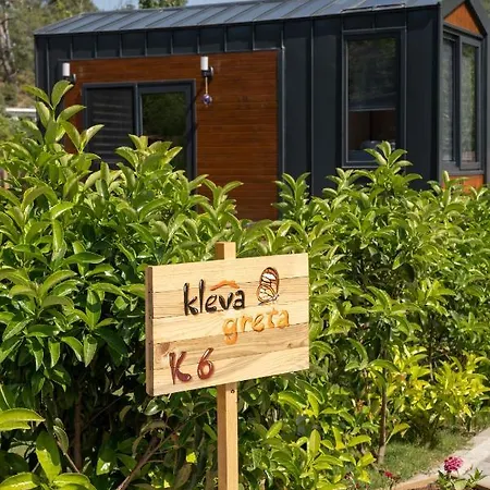 Kleva Houses شقة فندقية